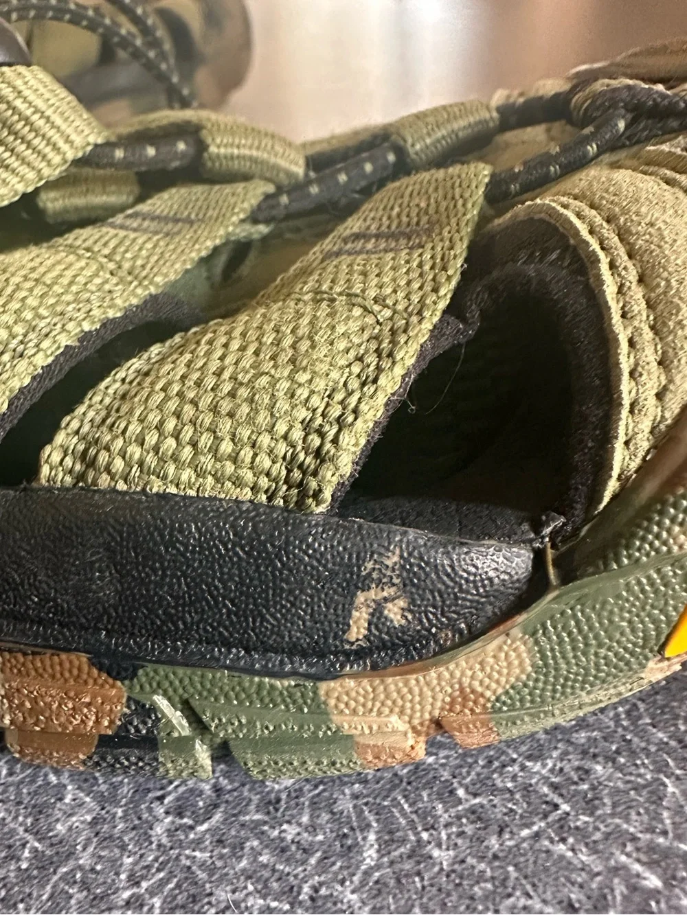 KEEN Newport H2 Camo Water Sandals Kids Size 5 Olive Green Hiking Shoes 1014259